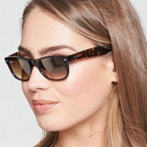 RAY-BAN NEW WAYFARER SUNGLASSES